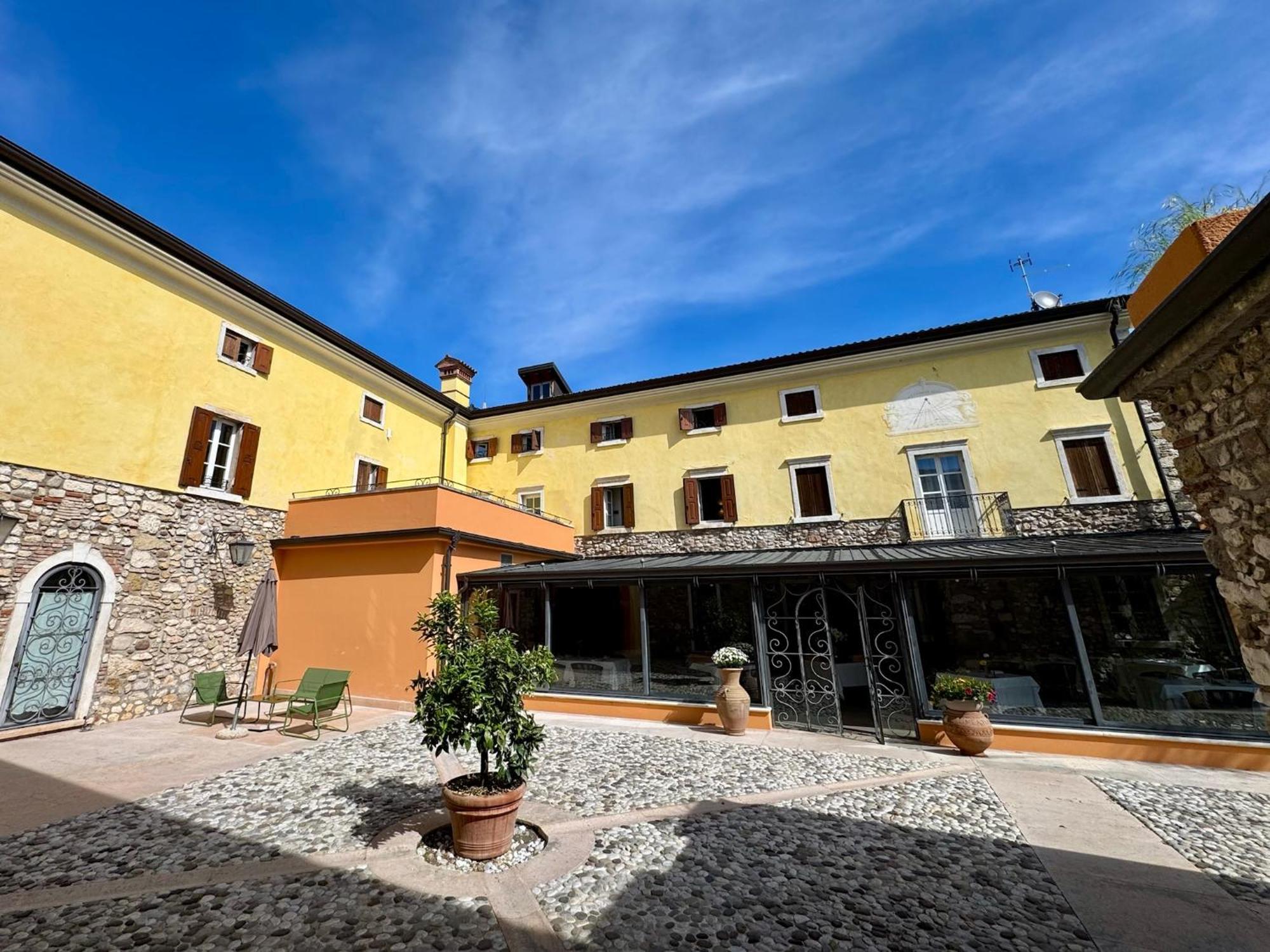 Corte Impero Hotel & Restaurant Affi Eksteriør billede