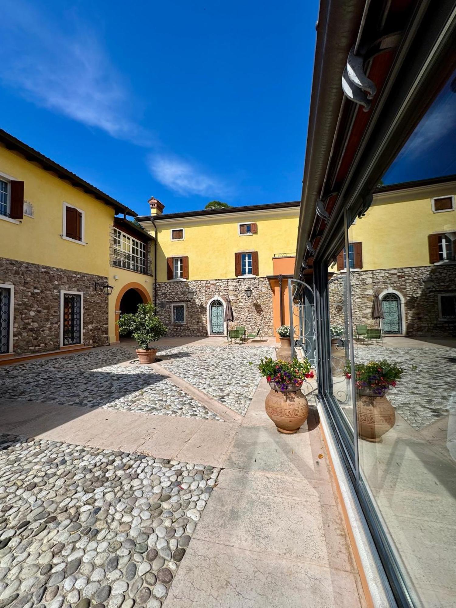 Corte Impero Hotel & Restaurant Affi Eksteriør billede